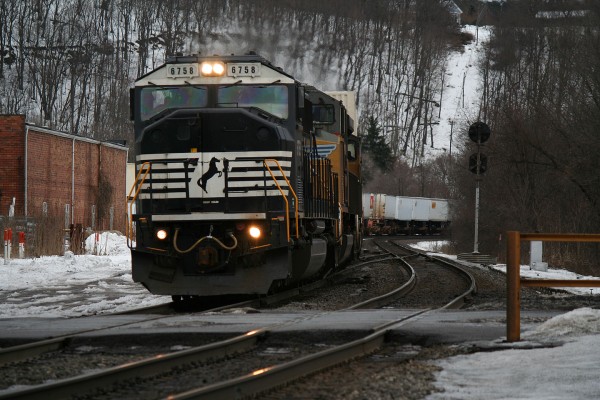NS SD60I and UP On A Westbound Intermodal