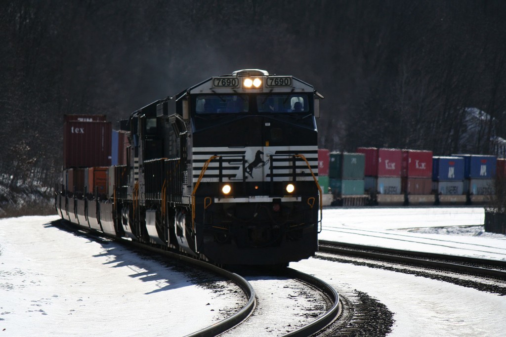 Eastbound NS Intermodal at Tyrone
