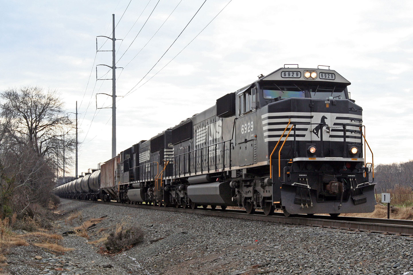 2014-Amtrak-Busiest-Day-Oil-Davis